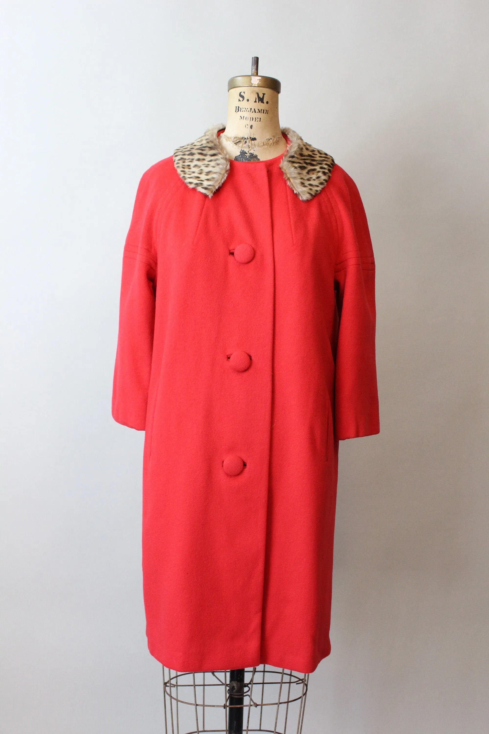 1960s LILLI ANN red fur collar mohair coat small | new fall