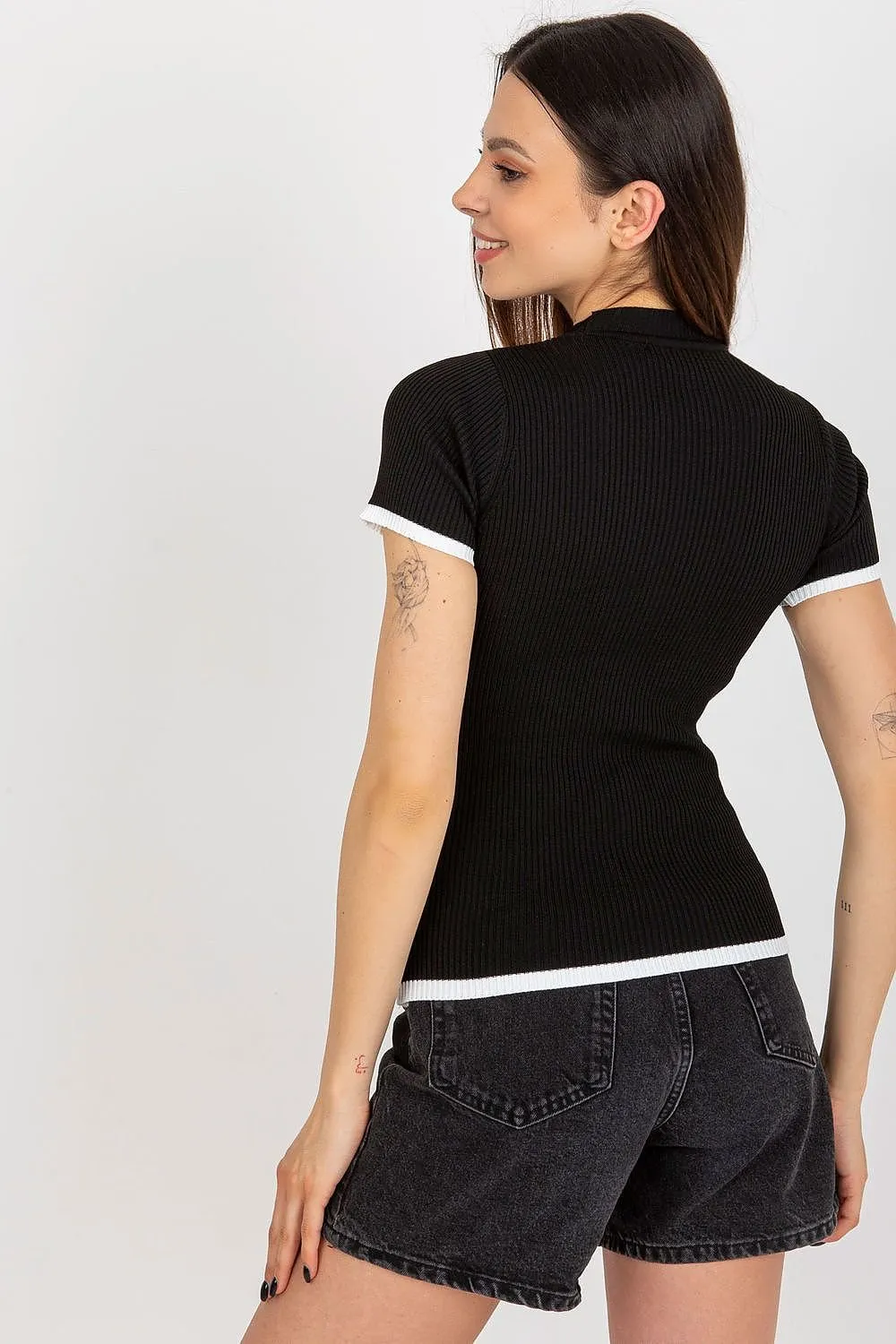 Badu Ribbed Contrast Detail Mock Neck Short Sleeve Top