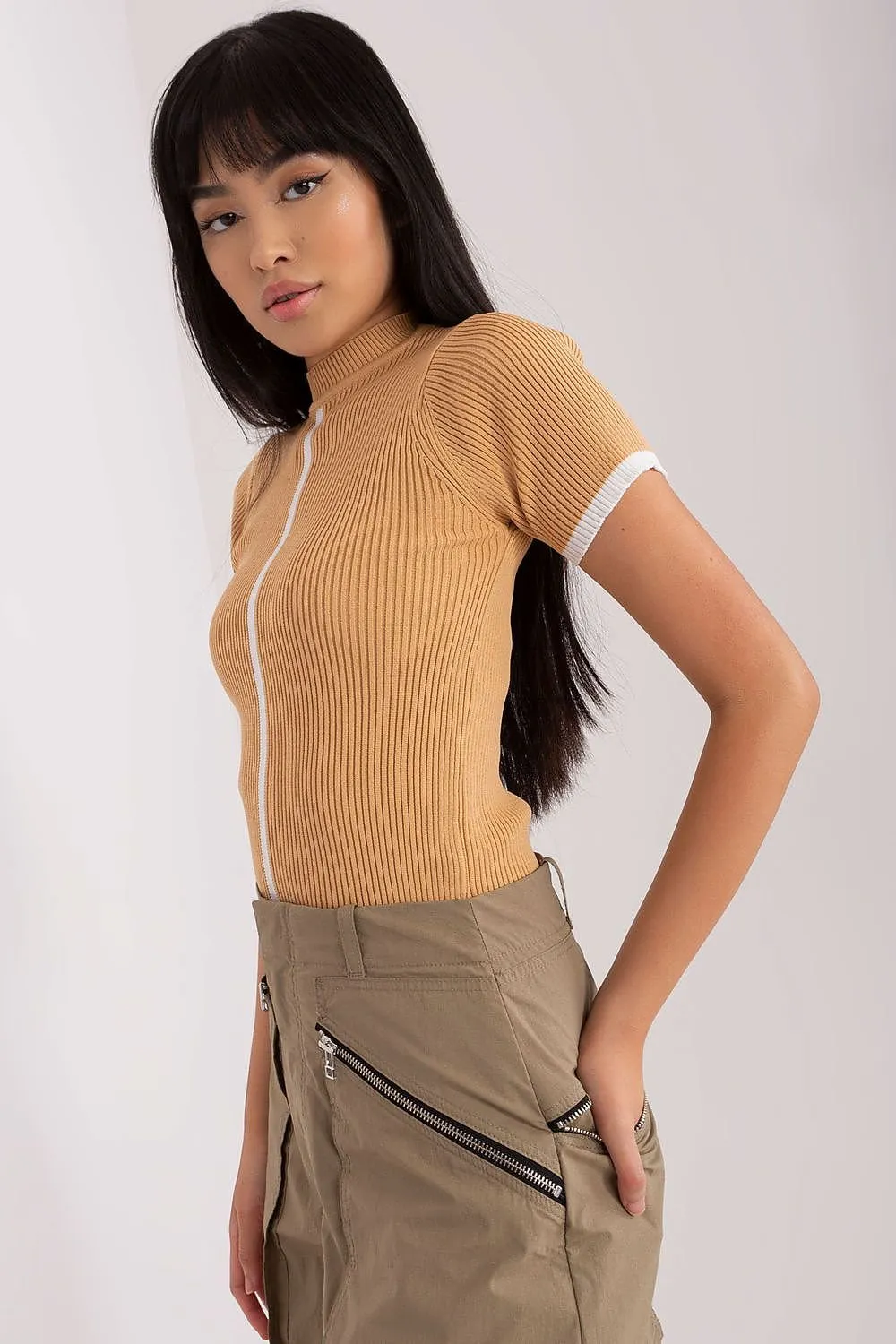 Badu Ribbed Contrast Detail Mock Neck Short Sleeve Top