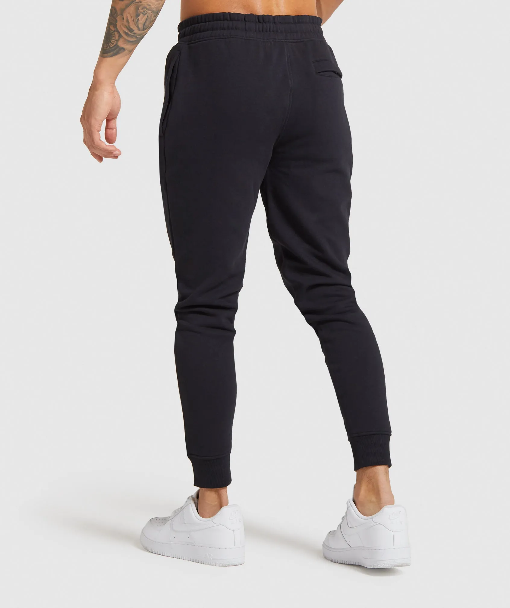 Gymshark Crest Joggers - Black