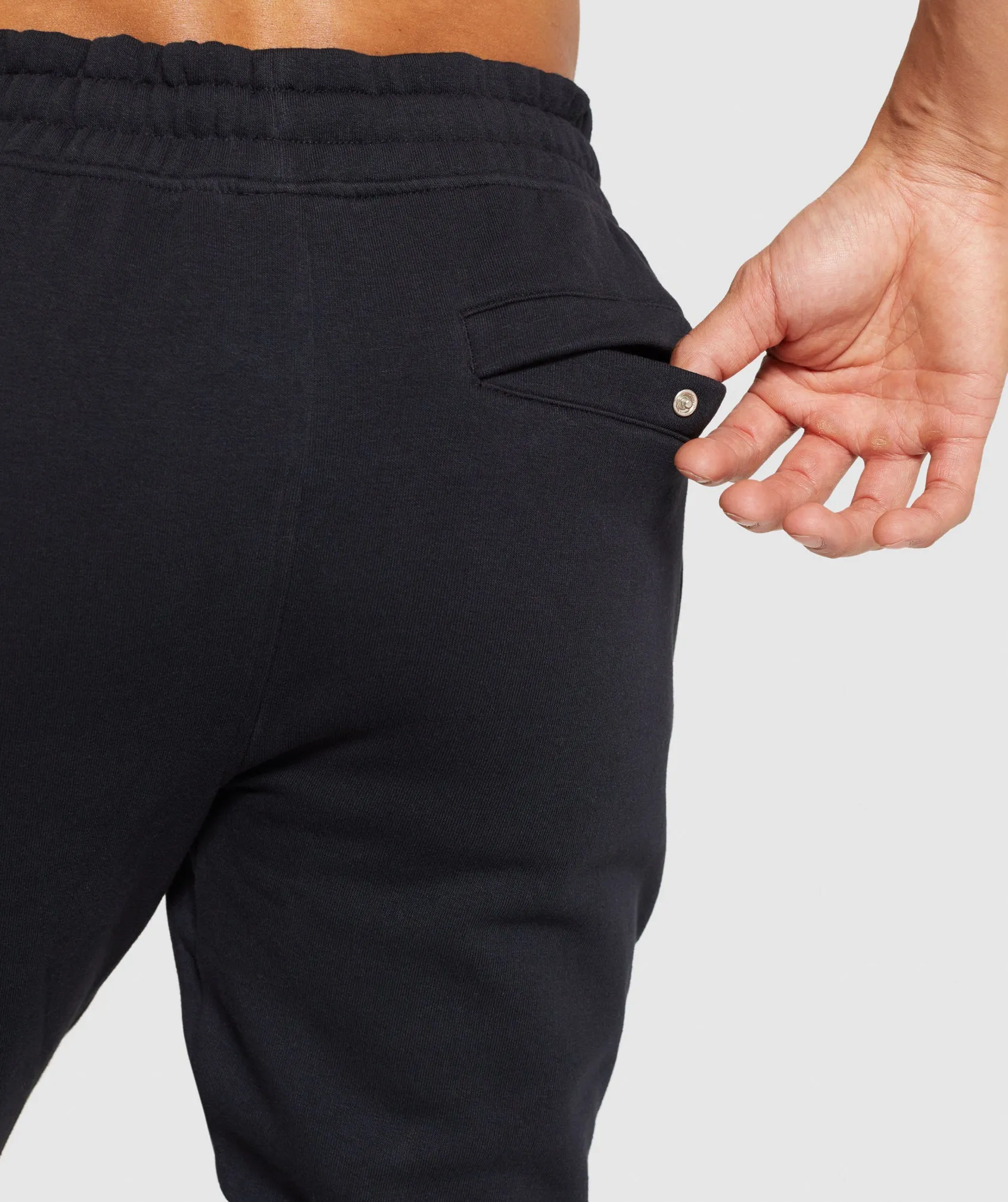 Gymshark Crest Joggers - Black