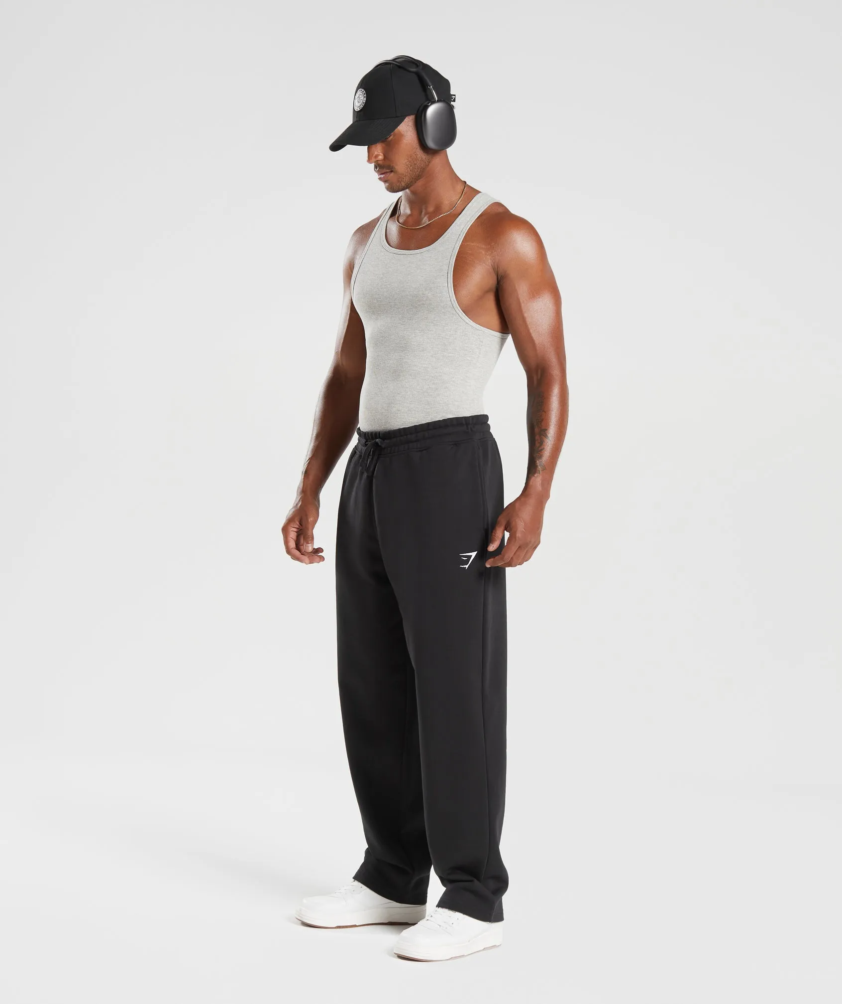 Gymshark Crest Straight Leg Joggers - Black