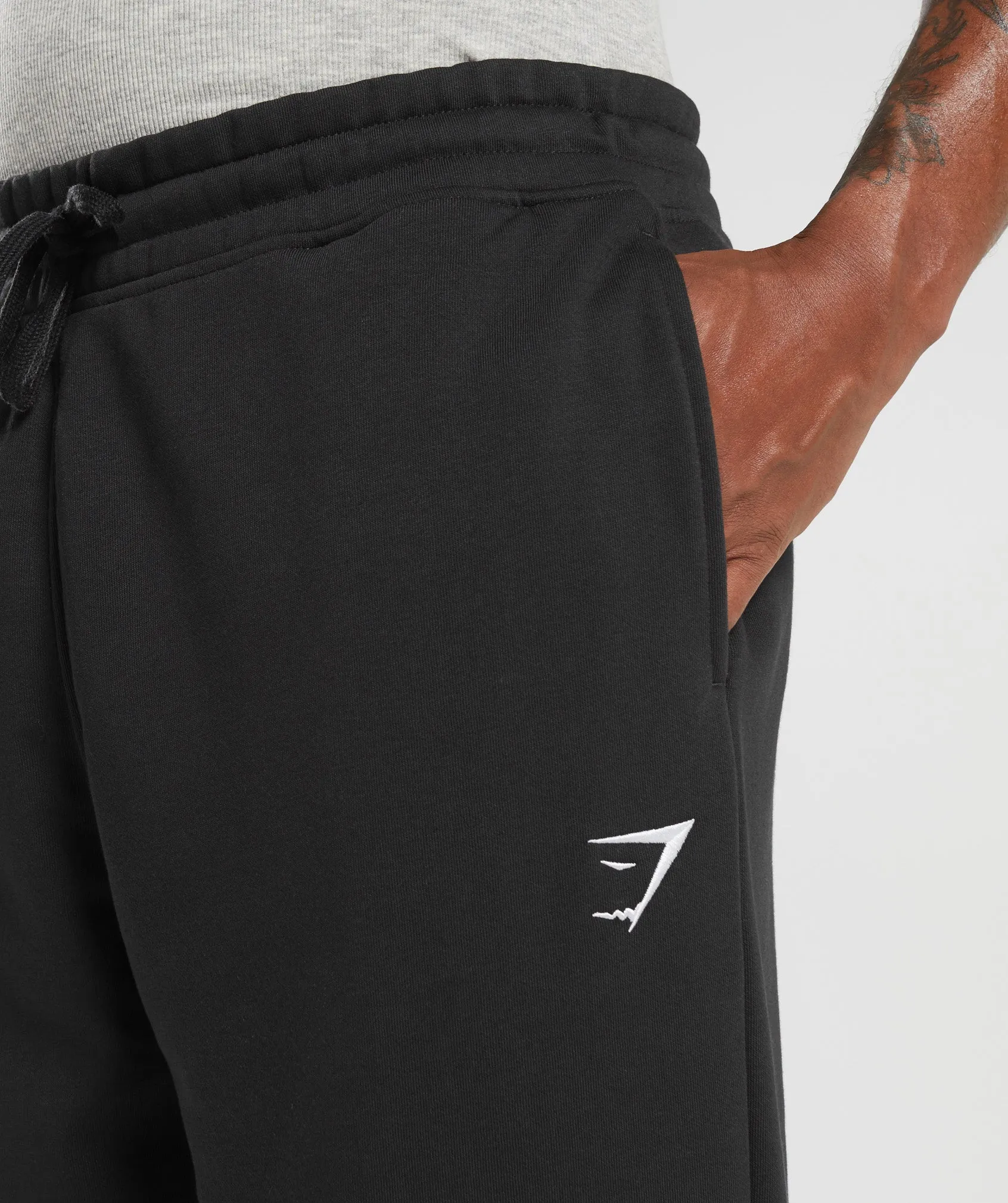 Gymshark Crest Straight Leg Joggers - Black