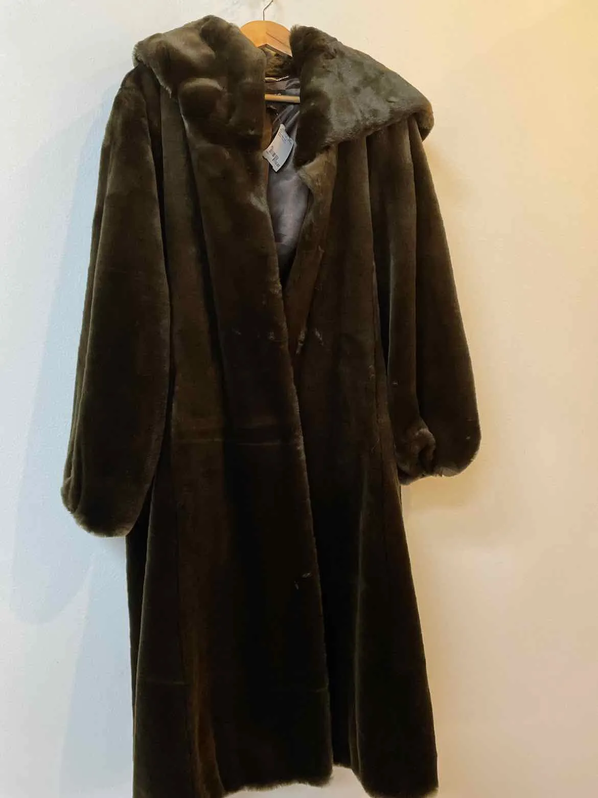 Jones New York Size XL Green Faux Fur Coat