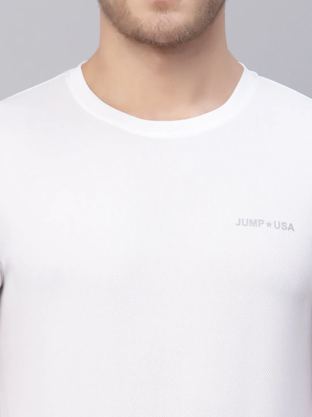 JUMP USA Men White & Black Rapid Dry Solid T-Shirt With Shorts