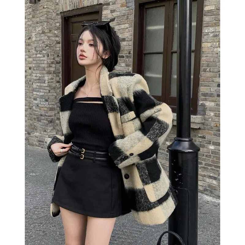 Loose Fit Thickened Plaid Thigh-Length Wool Blend Coat