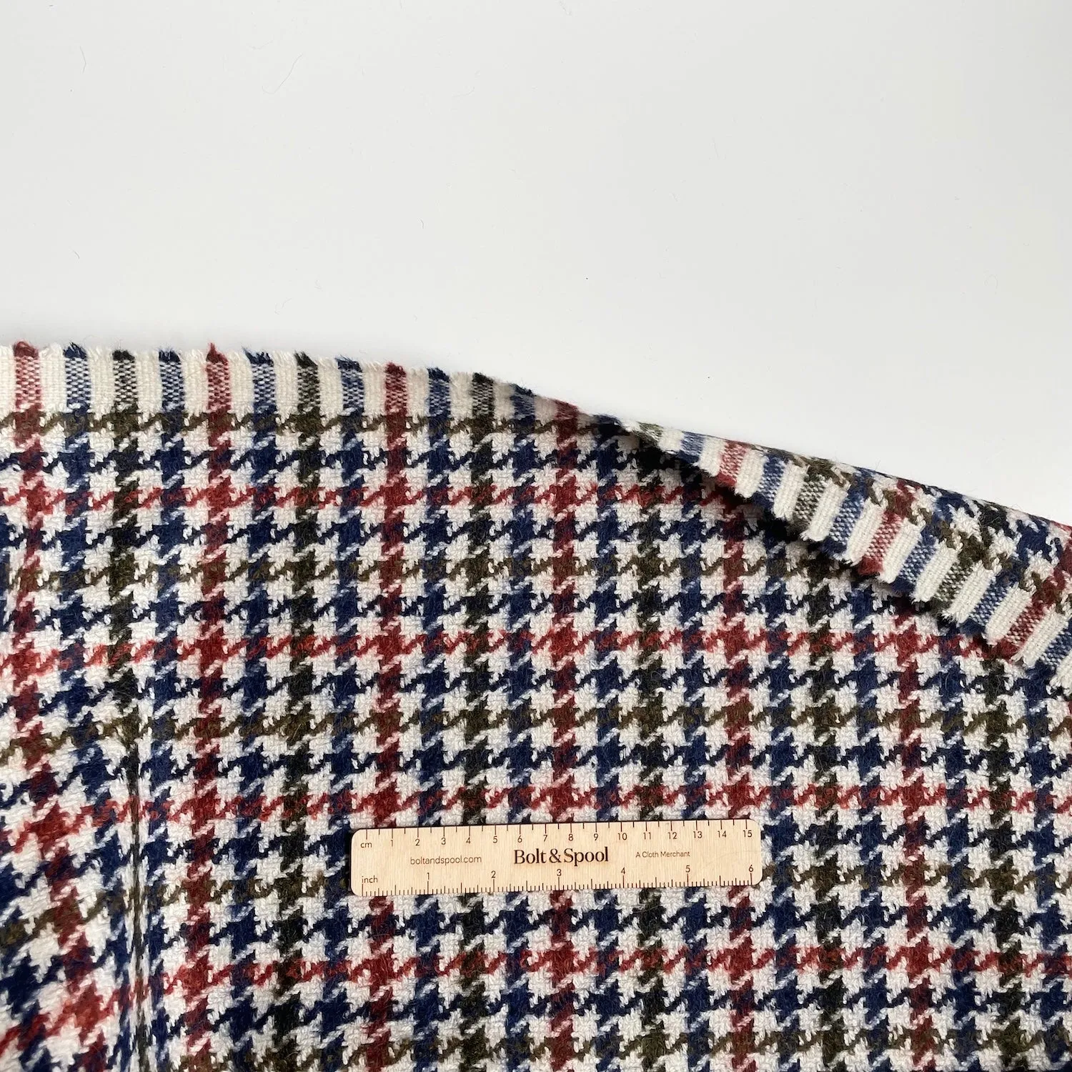 Merchant & Mills : Gun Crest - Italian Wool Houndstooth