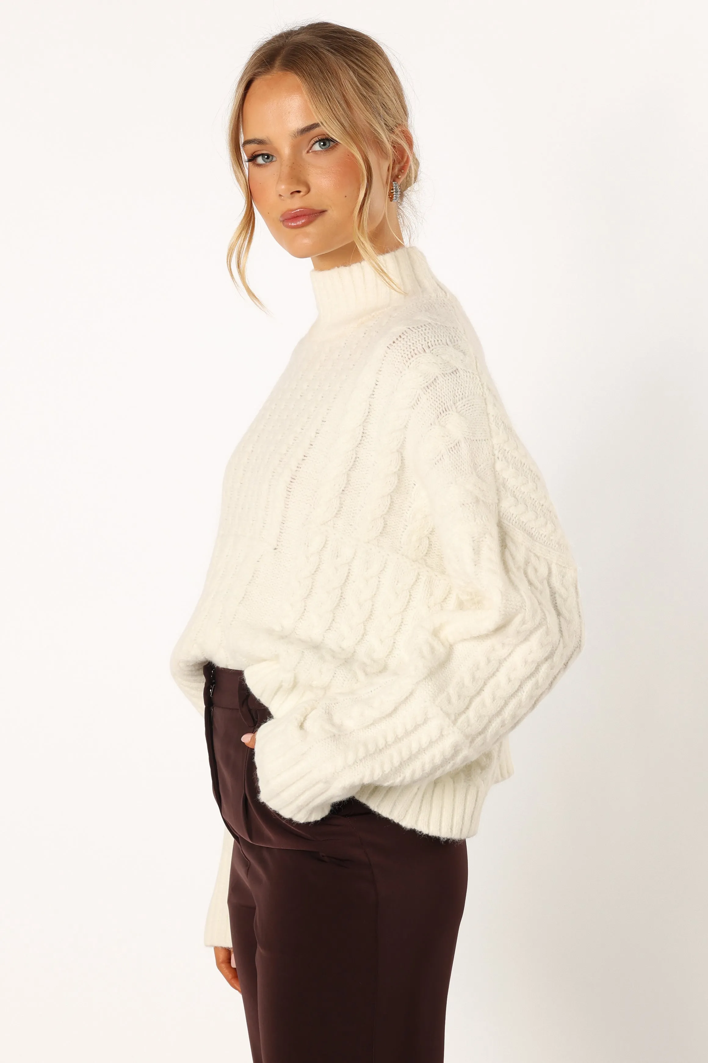 Skye Knit Sweater - White